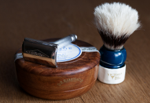 Актуальный вопрос на все времена – чем же бриться Набор для бритья - Stone Forest