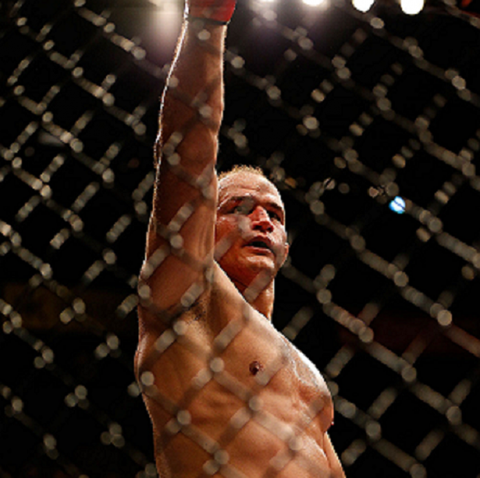 Джуниор Дос Сантос на UFC 160 - Stone Forest