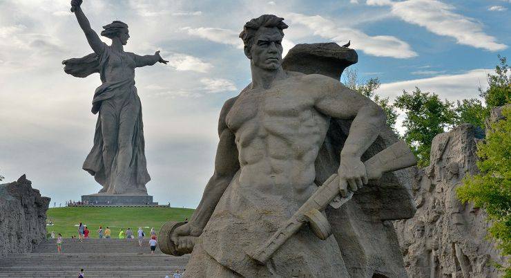 Памятники победы в Волгограде - Stone Forest