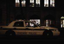 Чикагские полицейские попались на расизме Чикагская полиция - Stone Forest