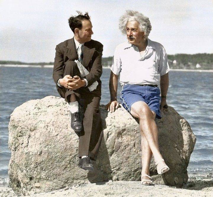 Альберт Эйнштейн. 1939 год - Stone Forest