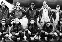 Рисунки на куртках A-2 времен Второй мировой войны