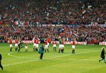 Манчестер Юнайтед в момент прихода выпуска 1992 года Манчестер Юнайтед 1992 года - Stone Forest