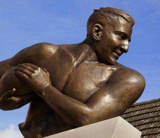 Князь Оболенский – легенда английского регби Князь Оболенский - Stone Forest