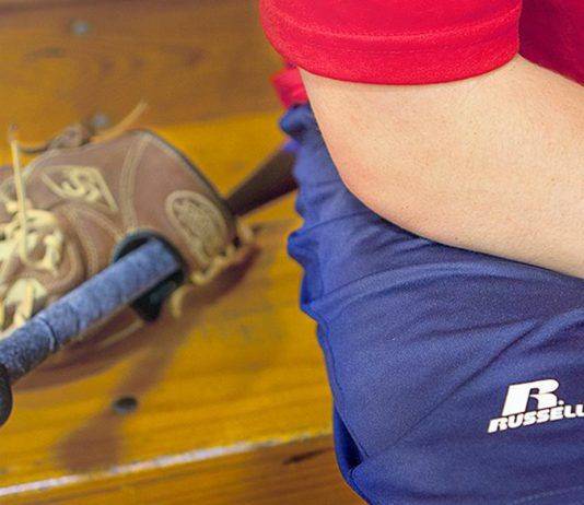 Russell Athletics. Основатели свитшота Russell Athletics - Stone Forest