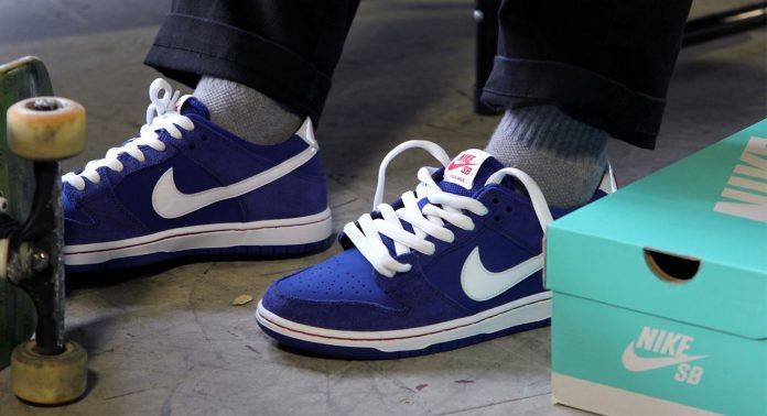Nike SB Dunk Low - Stone Forest