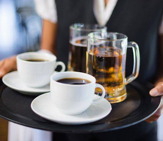 Кофе против пива: какой напиток делает вас более креативным