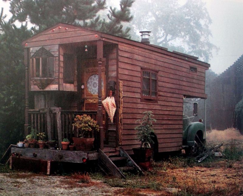 Дома на колесах в эпоху хиппи 1970 - Stone Forest