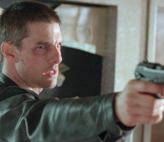 Том Круз – человек, догнавший самолет Актер Том Круз - Stone Forest