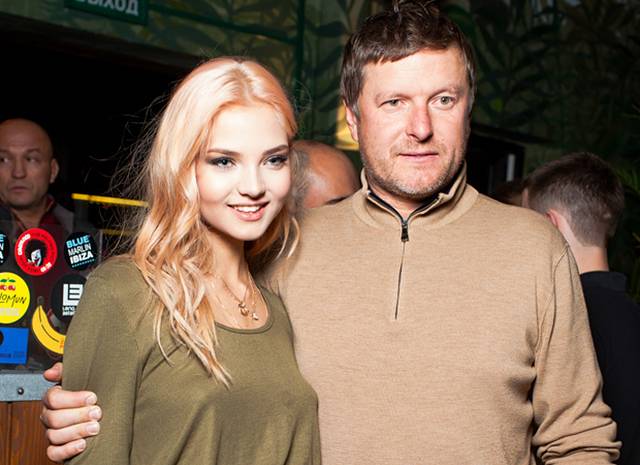 Евгений Кафельников и дочь Алеся - Stone Forest