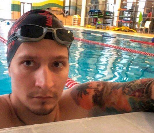 Плечо пловца