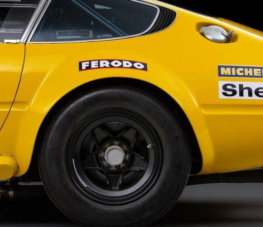 Почему Ferrari 365 сделали похожей на Ламборгини Ferrari 365 - Stone Forest