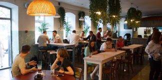 Пространство “В кубе”: кофейня Вал кофе, Stoy bar и Бутерборд