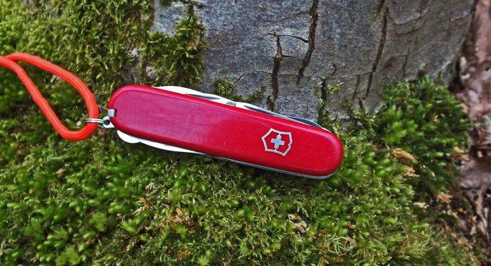 Нож Victorinox Huntsman - Stone Forest