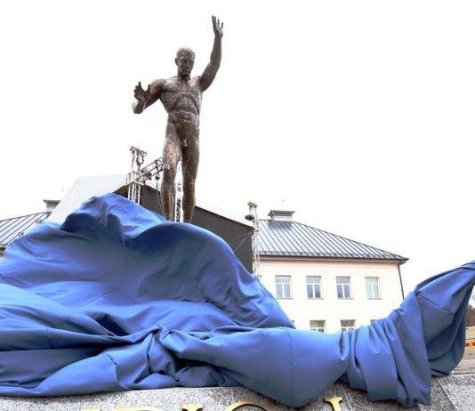 Георг Лурих – совершенное тело и острый ум Георг Лурих - Stone Forest