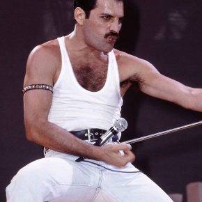 freddie-mercury-na-scene-7