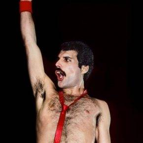 freddie-mercury-na-scene-8