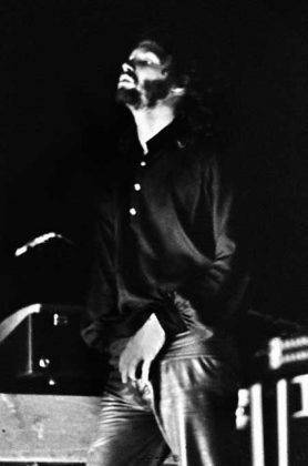 Джим Моррисон на концерте в марте 1969 года в Майами - Каменный Лес Stone Forest