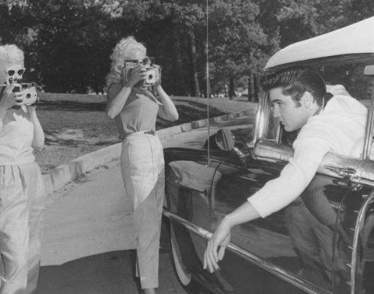 Элвис Пресли и 1956 Cadillac Eldorado - Каменный лес Stone Forest