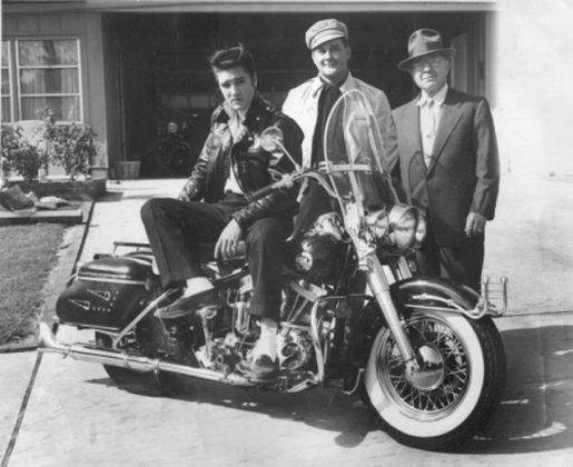 Элвис Пресли на мотоцикле - Каменный лес Stone Forest