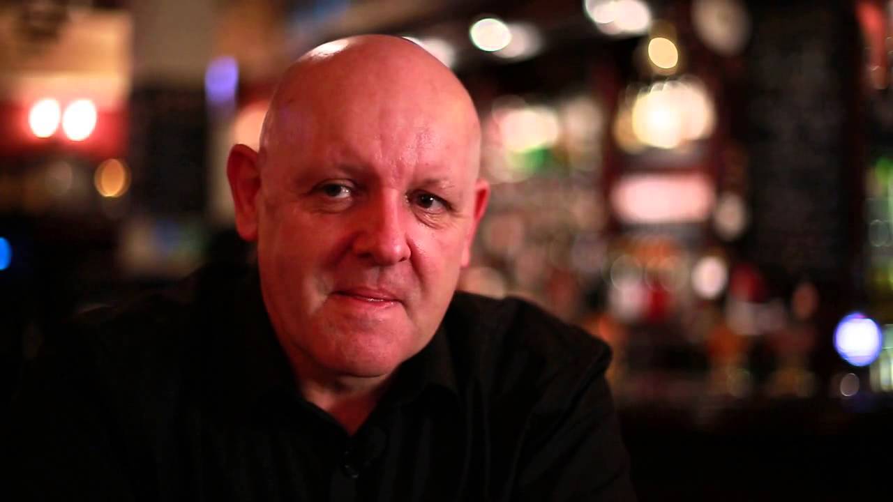 Дуги Бримсон - биография английского писателя, книги, фанаты ...