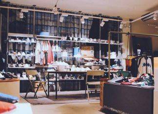 10 отличных магазинов кроссовок