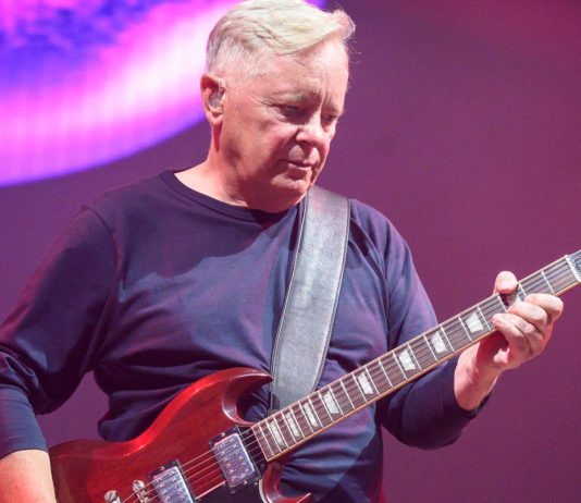 Бернард Самнер. История честного музыканта из города Солфорт Музыкант Бернард Самнер