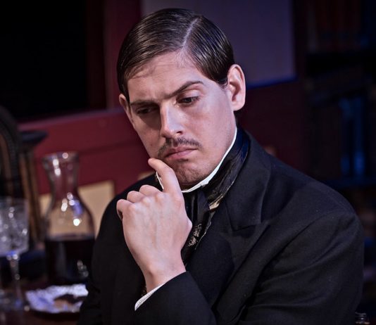 Прародитель всех литературных сыщиков – Огюст Дюпен Огюст Дюпен - Каменный лес Stone Forest