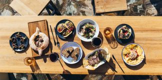 Pastrami Road Show на Рынке на Ленинском Pastrami Road Show на Рынке на Ленинском - Каменный лес Stone Forest