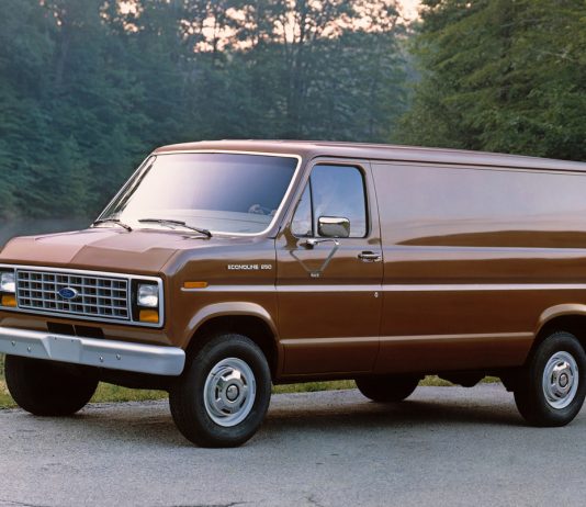 Ford Econoline: более полувека на конвейере Ford Econoline Форд Эколайн - Каменный лес Stone Forest