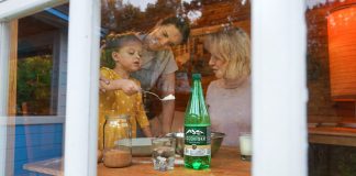 Найди орла и получи шанс выиграть поездку в горы – легендарные «Ессентуки» объявляют предновогодний конкурс. Конкурс Ессентуки - Каменный лес Stone Forest