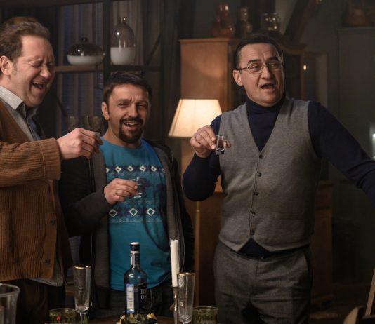 Новогодняя комедия “Обратная связь”. Как Ирина Горбачева проект “Квартета И” вытаскивала Обратная связь фильм 2020 отзыв - Каменный лес Stone Forest