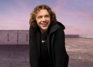 Reebok представляет нового амбассадора Артемия Панарина Reebok представляет нового амбассадора Артемия Панарина - Каменный лес Stone Foerst