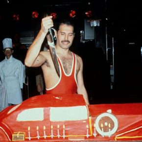 den-rozhdenija-freddie-mercury-1984-4