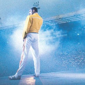 freddie-mercury-queen-wembley-2