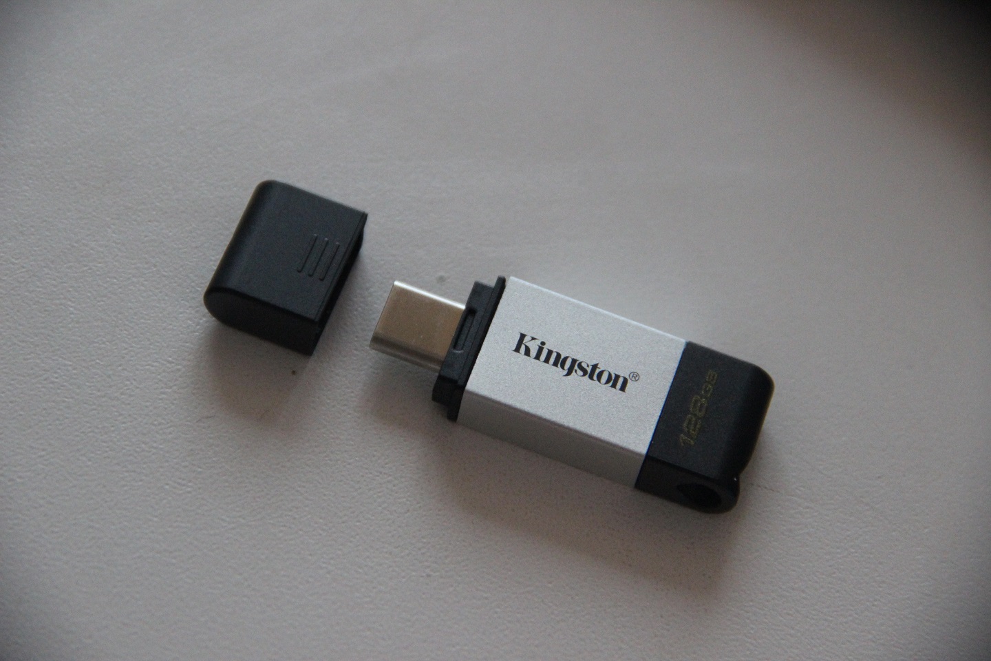 Kingston DataTraveler 80 - обзор флешки Кингстон, отзыв на накопитель ...