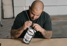 Художник Джошуа Видес представил коллаборацию с Ballantine’s Джошуа Видес Ballantine’s x Joshua Vides Studio - Каменный лес Stone Forest