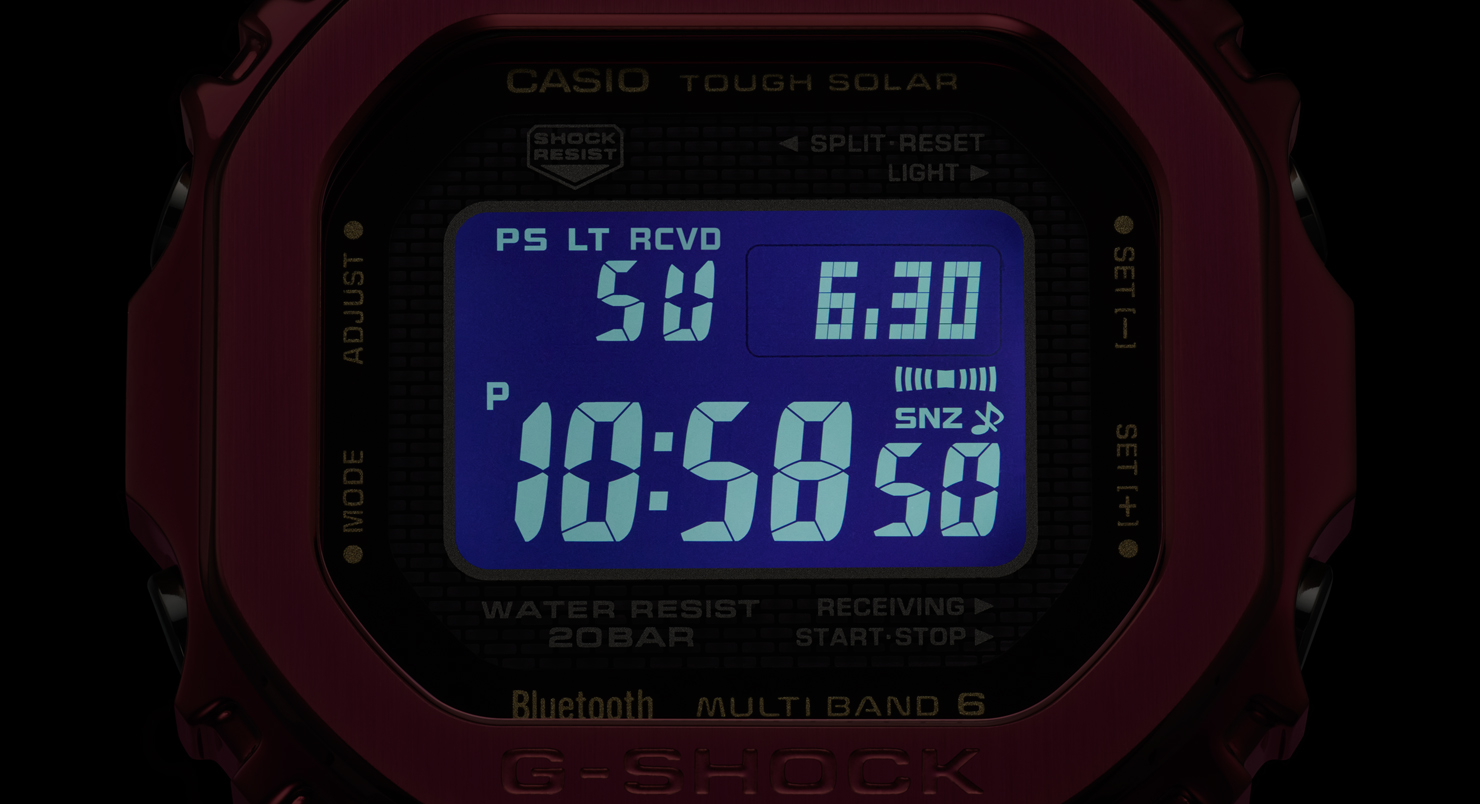 Casio G-SHOCK GMW-B5000 - часы в элегантном корпусе из нержавеющей стали  глубокого бордового цвета