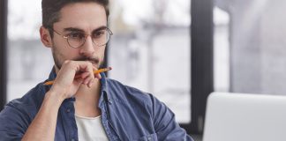 Как защитить зрение в цифровую эпоху: советы эксперта Как защитить зрение от компьютера - Каменный лес Stone Forest