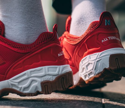 История модели кроссовок New Balance 801 New Balance 801 - Каменный лес Stone Forest