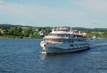 Увлекательный речной круиз на святой остров Валаам Увлекательный речной круиз на святой остров Валаам