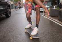 Произведение искусства: KidSuper создал новый дизайн PUMA Suede PUMA x KidSuper Suede - Каменный лес Stone Forest