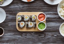 Суши и роллы – главные японские деликатесы Суши и роллы – главные японские деликатесы