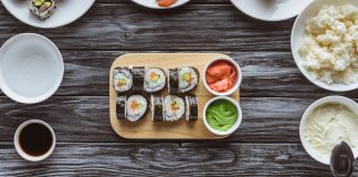 Суши и роллы – главные японские деликатесы Суши и роллы – главные японские деликатесы