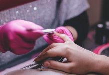 Работа мастером маникюра: что нужно знать Работа мастером маникюра