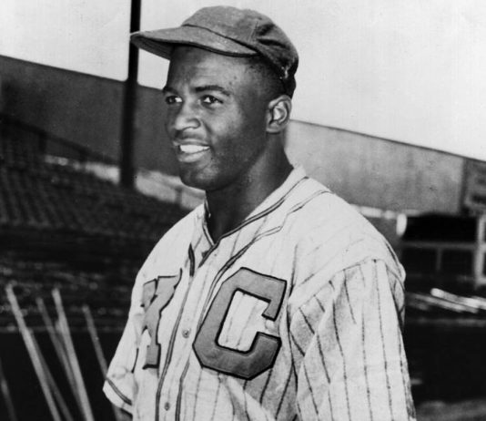 Как Джеки Робинсон боролся с расизмом в бейсболе Джеки Робинсон