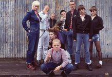 Что носят скинхэды: бренды одежды для бритоголовых Что носят скинхэды