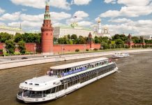 Прогулки с детьми на теплоходе по Москве-реке: на что стоит посмотреть? Прогулки с детьми на теплоходе по Москве-реке