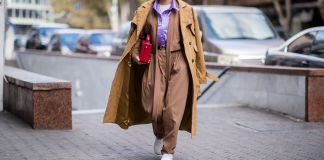 Особенности сочетания женского пальто с кроссовками Сочетание женского пальто с кроссовками