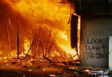 Беспорядки в Лос-Анджелесе 1992 года в фотографиях Беспорядки в Лос-Анджелесе 1992 года